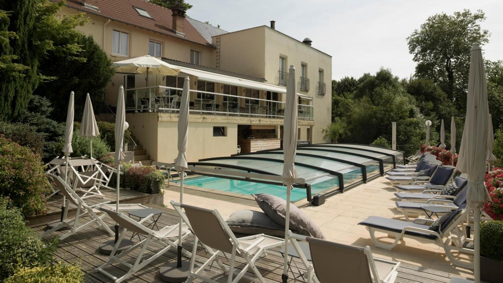 Logis Hotel Auberge De L'Etang Magnac-Bourg 外观 照片
