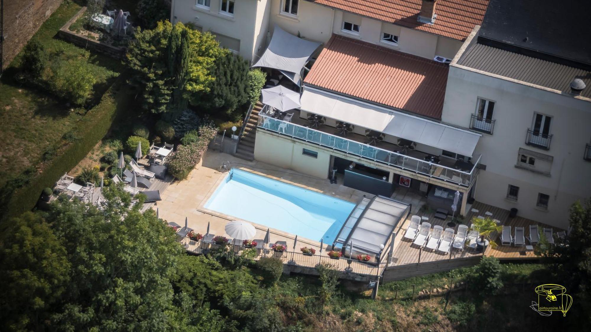 Logis Hotel Auberge De L'Etang Magnac-Bourg 外观 照片
